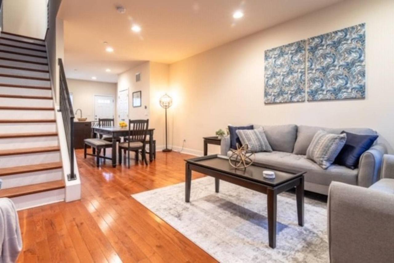 Beautiful Lux 4 Bedroom*Near Penn/Chop*Roof Deck Philadelphia Bagian luar foto